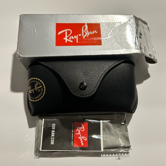 Ray-Ban Clubmaster Metal Classic Sunglasses - Picture 5 of 5